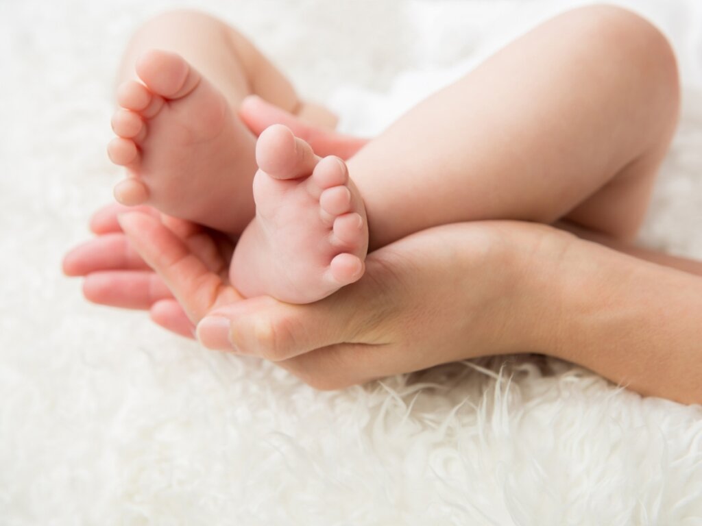 ベビーマッサージ